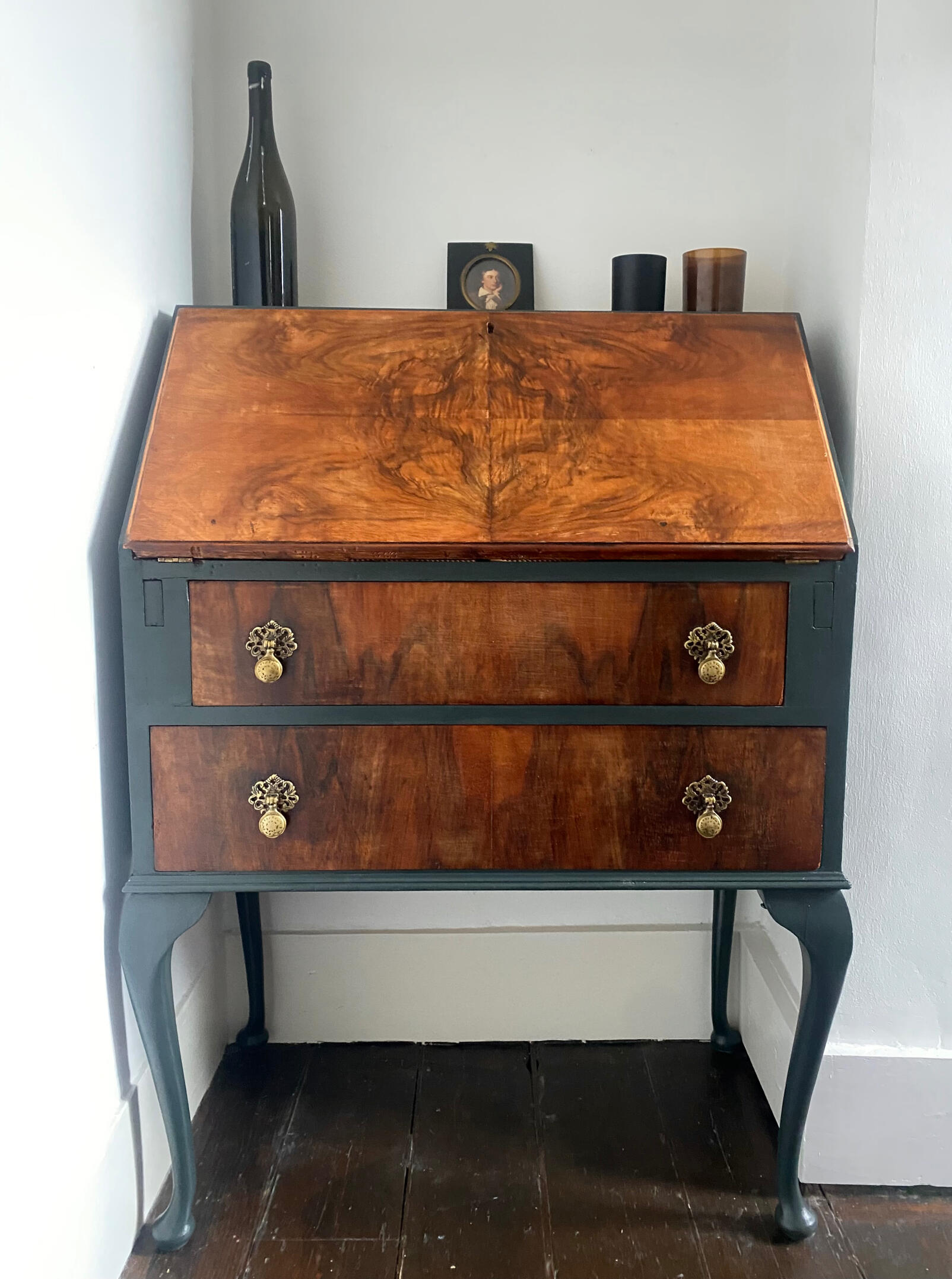 Restoring boring studio furniture restoration and upcycling